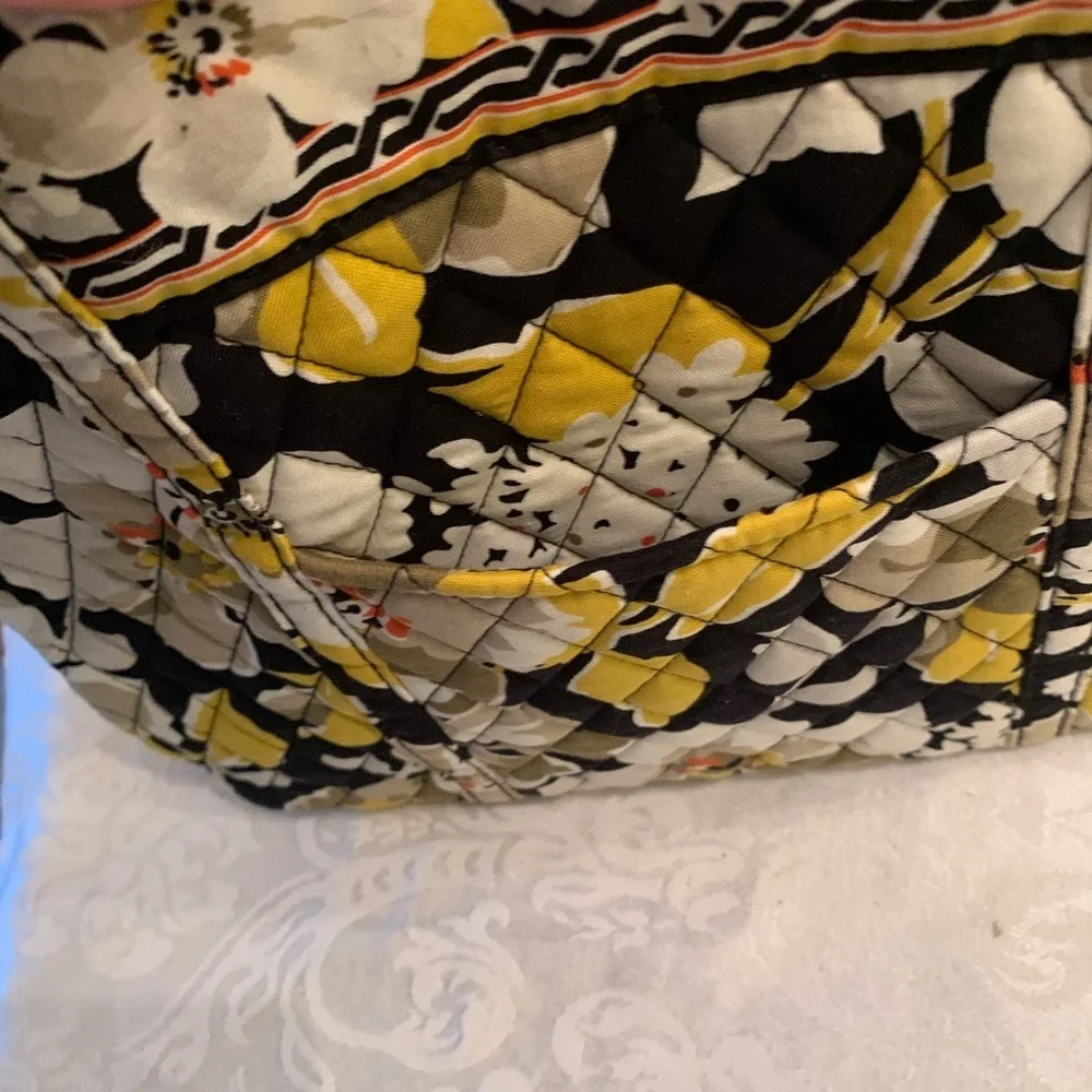 Vera Bradley new tote plus ID change purse